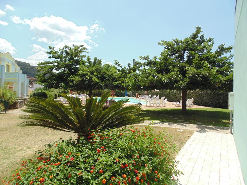 بوسا Resort Isola Rossa المظهر الخارجي الصورة