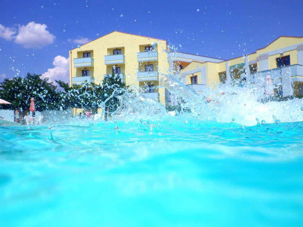 بوسا Resort Isola Rossa المظهر الخارجي الصورة