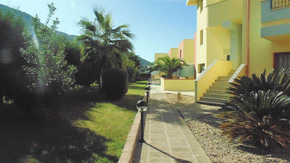 بوسا Resort Isola Rossa المظهر الخارجي الصورة