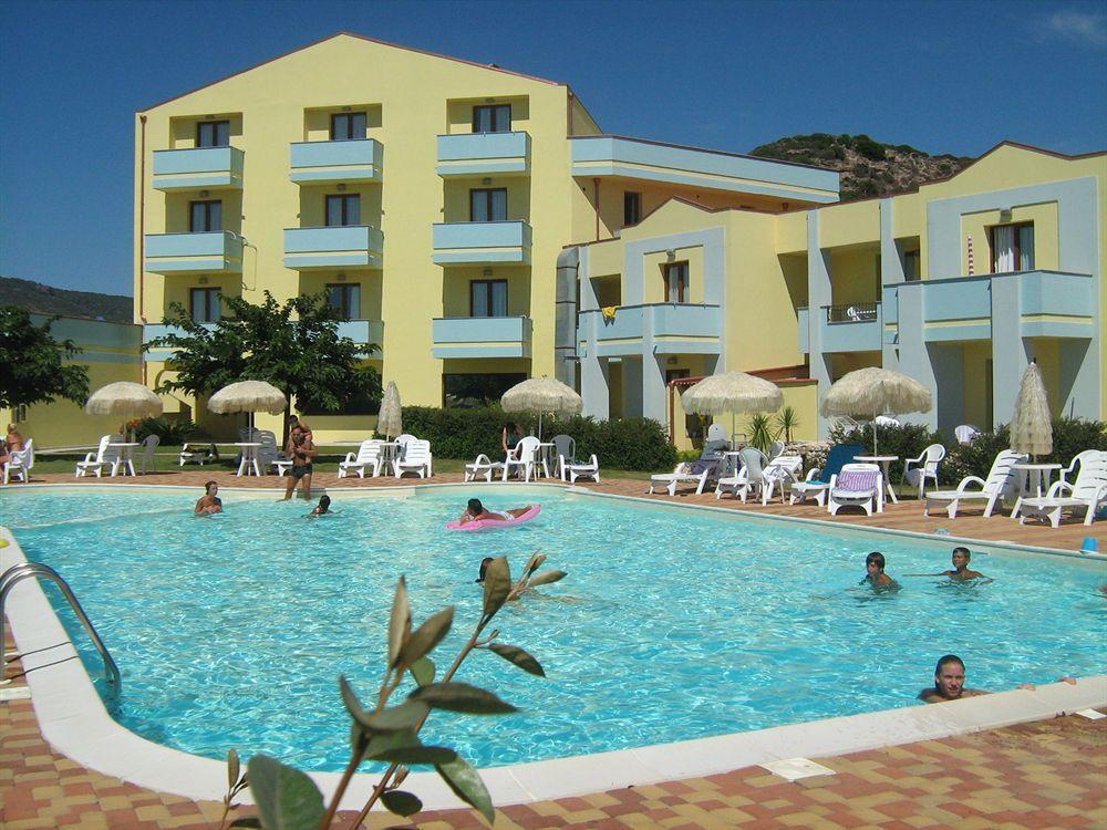 بوسا Resort Isola Rossa المظهر الخارجي الصورة